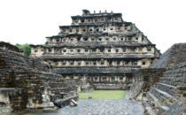Die Nischenpyramide in El Tajín, Mexiko